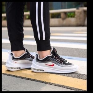 Women’s Size 8.5 Nike Air Max Axis Sport Red Platinum AH5222-009